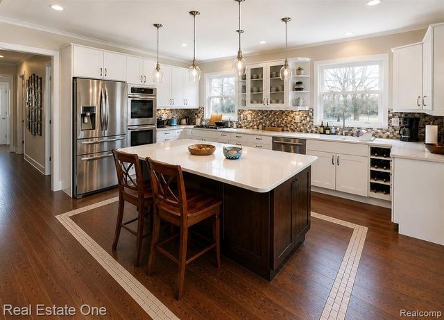 27634 Wellington Street, Farmington, MI 48334