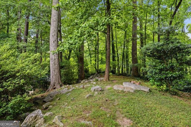 3212 Foxwood Trail SE, Smyrna, GA 30082