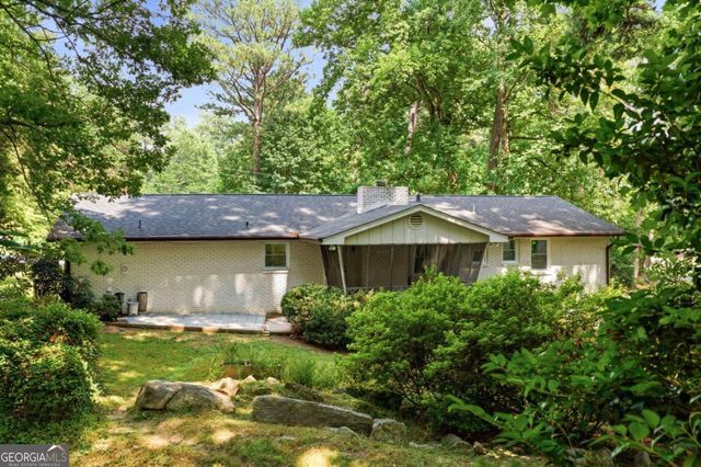 3212 Foxwood Trail SE, Smyrna, GA 30082