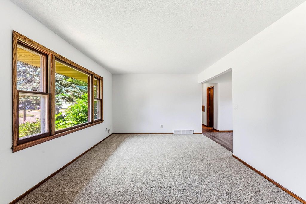 1334 21st Street W, Hastings, MN 55033 — photo 3