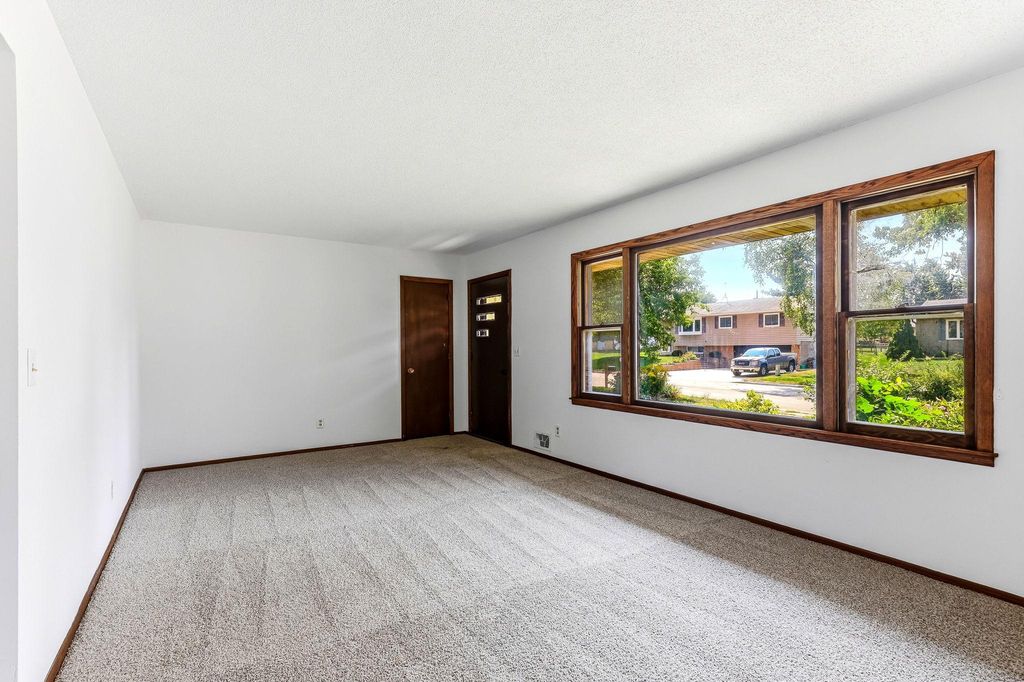 1334 21st Street W, Hastings, MN 55033 — photo 4