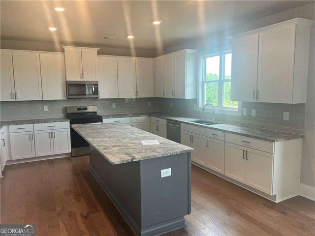 320 Willow Cove, Canton, GA 30114