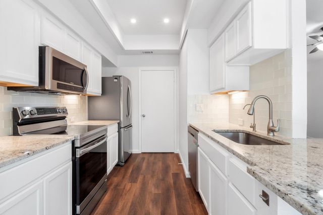 4711 Spicewood Springs RD 166, Austin, TX 78759