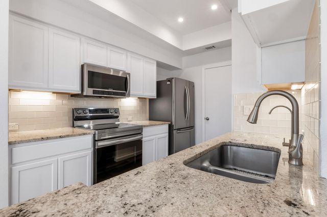 4711 Spicewood Springs RD 166, Austin, TX 78759