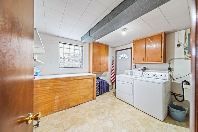 439 Canterwood Court, Columbus, OH 43230