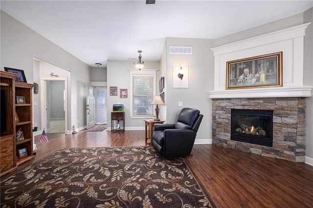 4125 Seele Way, Lawrence, KS 66049