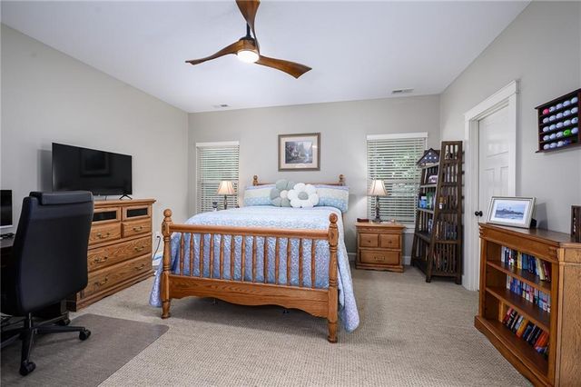 4125 Seele Way, Lawrence, KS 66049