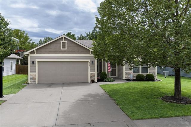 4125 Seele Way, Lawrence, KS 66049