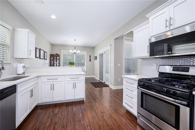 4125 Seele Way, Lawrence, KS 66049