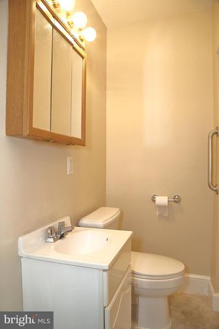 920 N DUKE ST, Lancaster, PA 17602