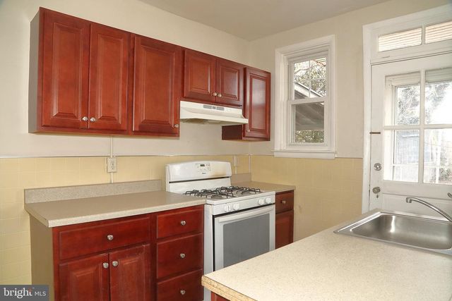 920 N DUKE ST, Lancaster, PA 17602