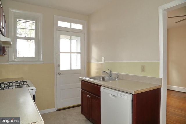 920 N DUKE ST, Lancaster, PA 17602