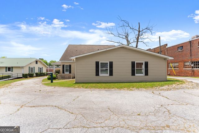 592 N Main Street, Cornelia, GA 30531