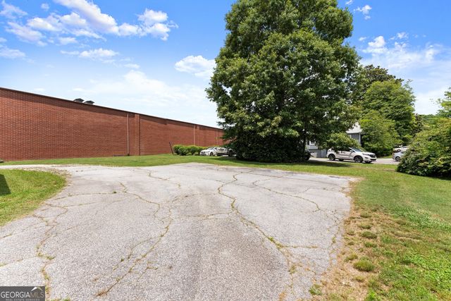 592 N Main Street, Cornelia, GA 30531