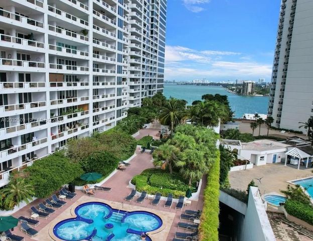 1717 N Bayshore Dr A-1533, Miami, FL 33132