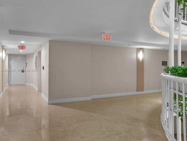 1717 N Bayshore Dr A-1533, Miami, FL 33132