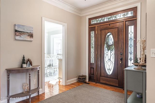 112 Mccracken Drive, West End, NC 27376