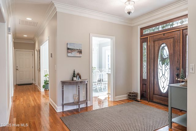 112 Mccracken Drive, West End, NC 27376