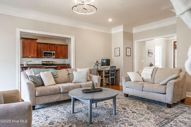 112 Mccracken Drive, West End, NC 27376