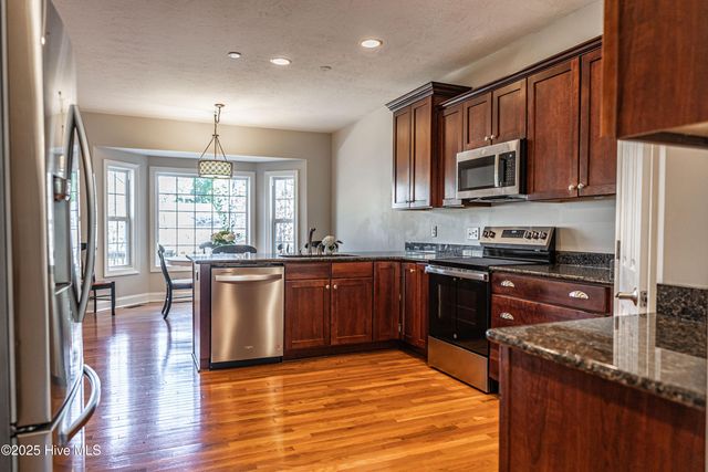 112 Mccracken Drive, West End, NC 27376