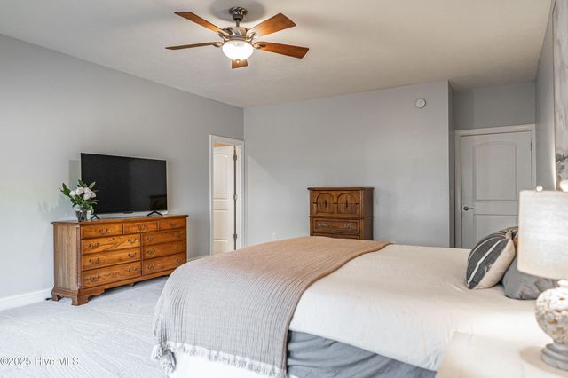 112 Mccracken Drive, West End, NC 27376