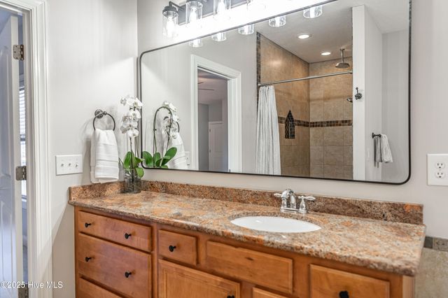 112 Mccracken Drive, West End, NC 27376