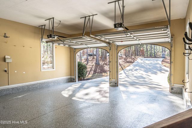 112 Mccracken Drive, West End, NC 27376