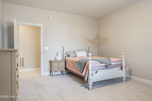 112 Mccracken Drive, West End, NC 27376