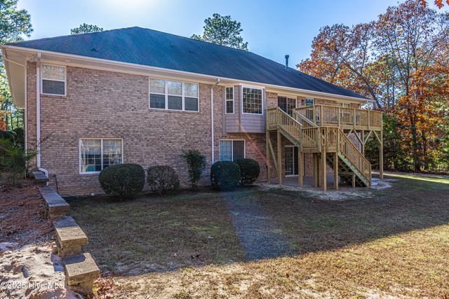 112 Mccracken Drive, West End, NC 27376