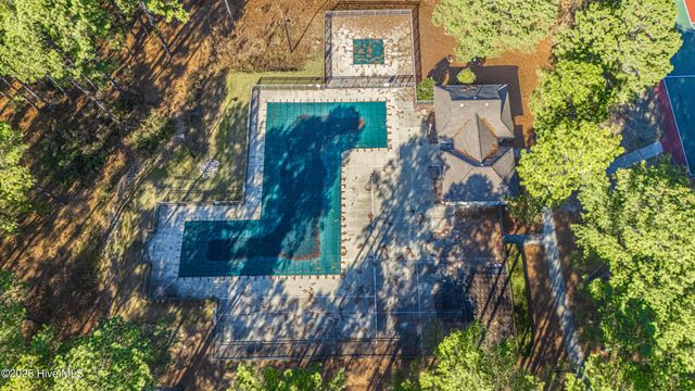 112 Mccracken Drive, West End, NC 27376