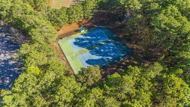 112 Mccracken Drive, West End, NC 27376