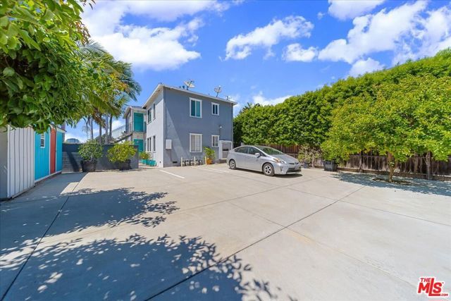 2954 Exposition Blvd 1, Santa Monica, CA 90404