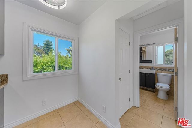 2954 Exposition Blvd 1, Santa Monica, CA 90404