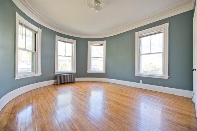 121 Ashmont St, Boston, MA 02124