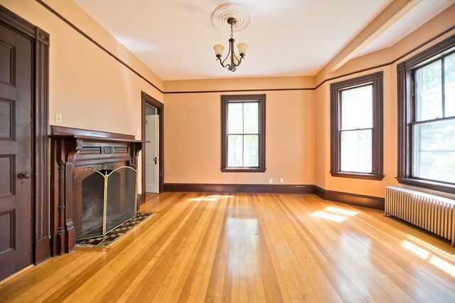 121 Ashmont St, Boston, MA 02124