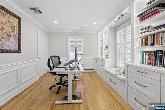 599 Oak Avenue, Saddle Brook, NJ 07663