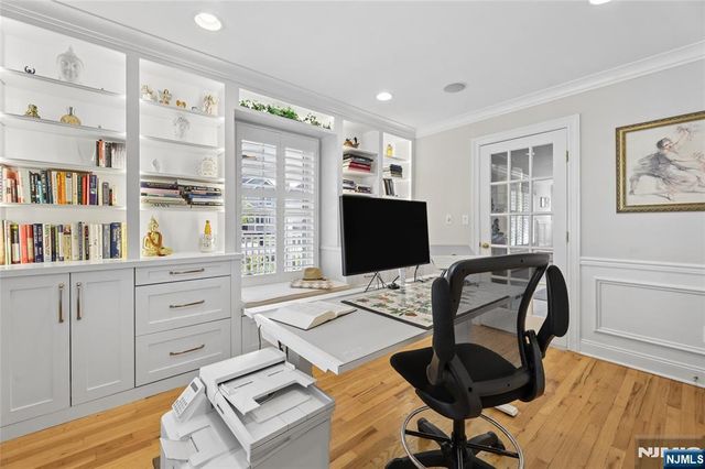 599 Oak Avenue, Saddle Brook, NJ 07663