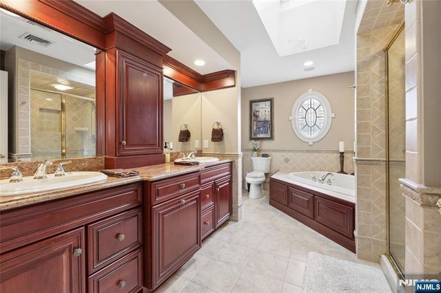 599 Oak Avenue, Saddle Brook, NJ 07663