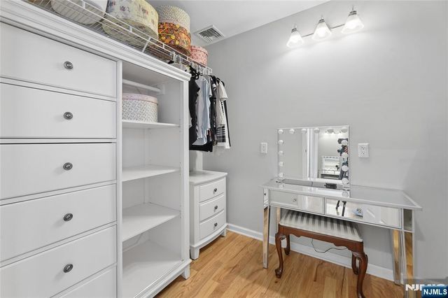 599 Oak Avenue, Saddle Brook, NJ 07663