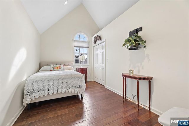 599 Oak Avenue, Saddle Brook, NJ 07663