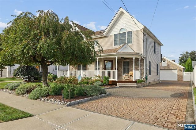 599 Oak Avenue, Saddle Brook, NJ 07663