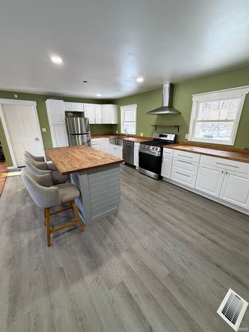 17613 10B Road, Plymouth, IN 46563