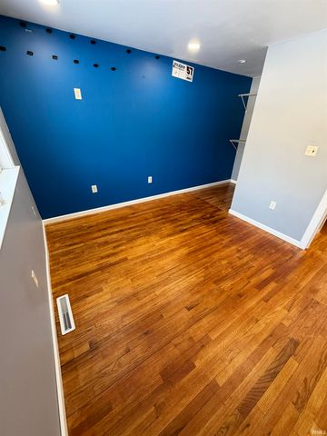 17613 10B Road, Plymouth, IN 46563