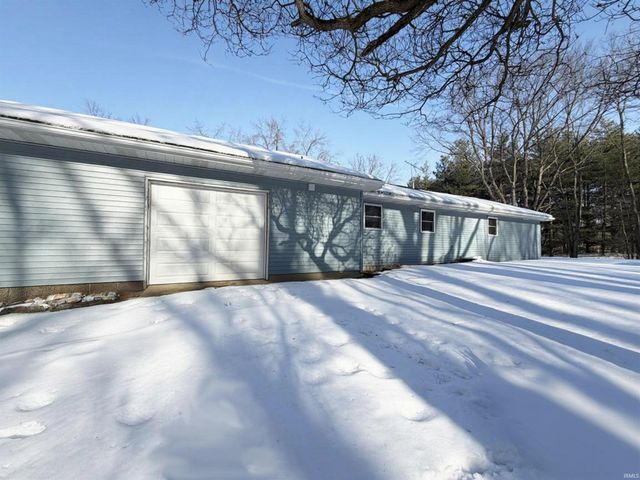 17613 10B Road, Plymouth, IN 46563