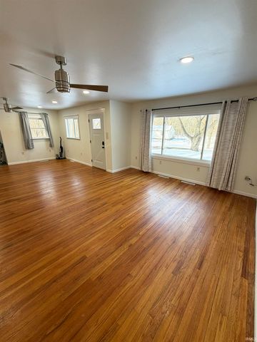 17613 10B Road, Plymouth, IN 46563