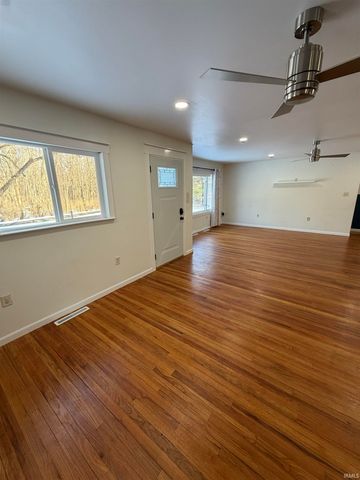 17613 10B Road, Plymouth, IN 46563