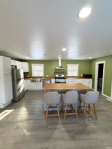 17613 10B Road, Plymouth, IN 46563