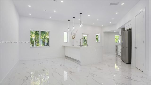 711 Sunset Rd 711, Coral Gables, FL 33143