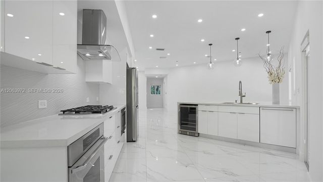 711 Sunset Rd 711, Coral Gables, FL 33143