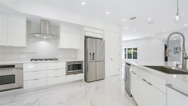 711 Sunset Rd 711, Coral Gables, FL 33143